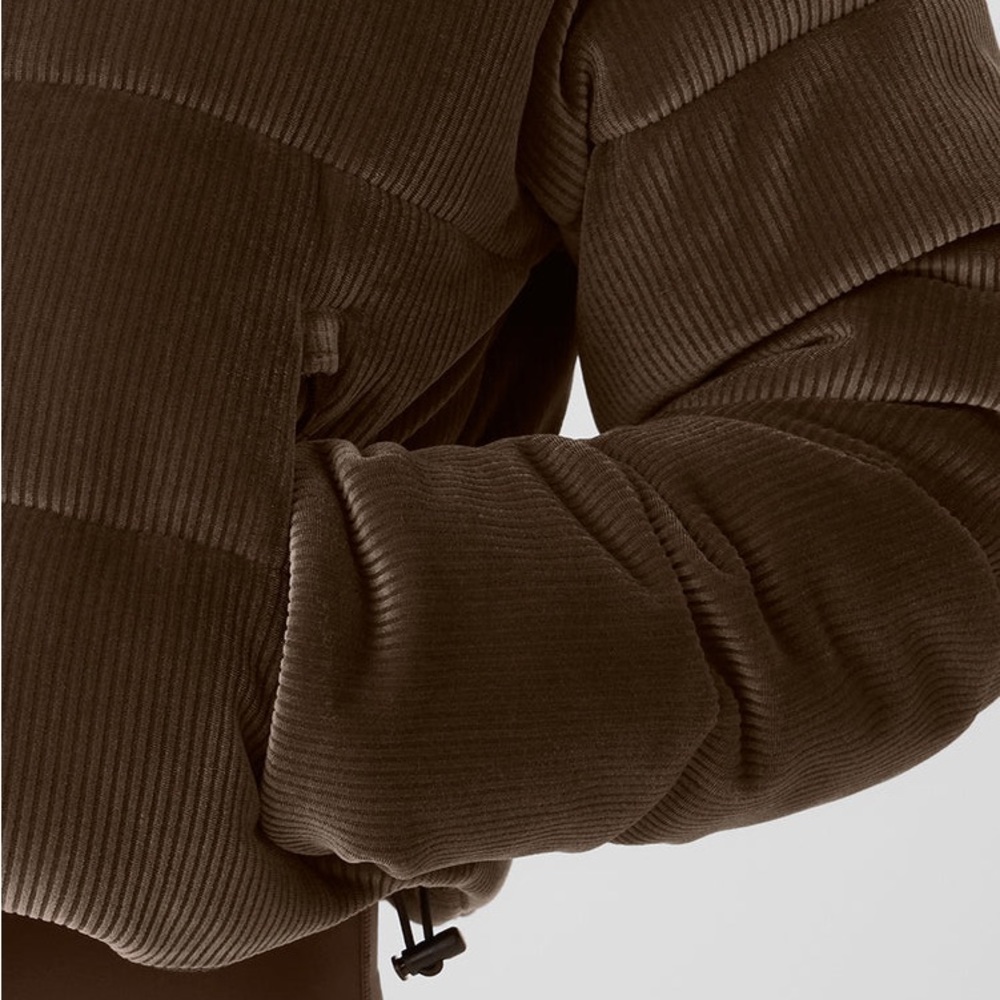 Alo Yoga Ribbed Velour Gold Rush Puffer in macchiato Small - Picture 3 of 8